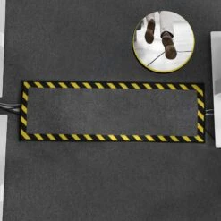 Kabelmatte Mit Warnumrandung | In 2 Größen Verfügbar 18 Kabelmatte Mit Warnumrandung | In 2 Größen Verfügbar -Floordirekt 24395 Cable Mat comp4 1600x1600 04b67bc4 20d6 4a97 bfc1 3e059eb99b22