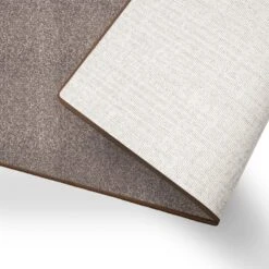 Velours-Teppich Nach Maß | Lyon | Melierter Flor | Individuell Einsetzbar 24 Velours-Teppich Nach Maß | Lyon | Melierter Flor | Individuell Einsetzbar -Floordirekt 26409 Lyon braun 1600x1600 0fd47617 25db 4216 a993 f0dbcec0de68