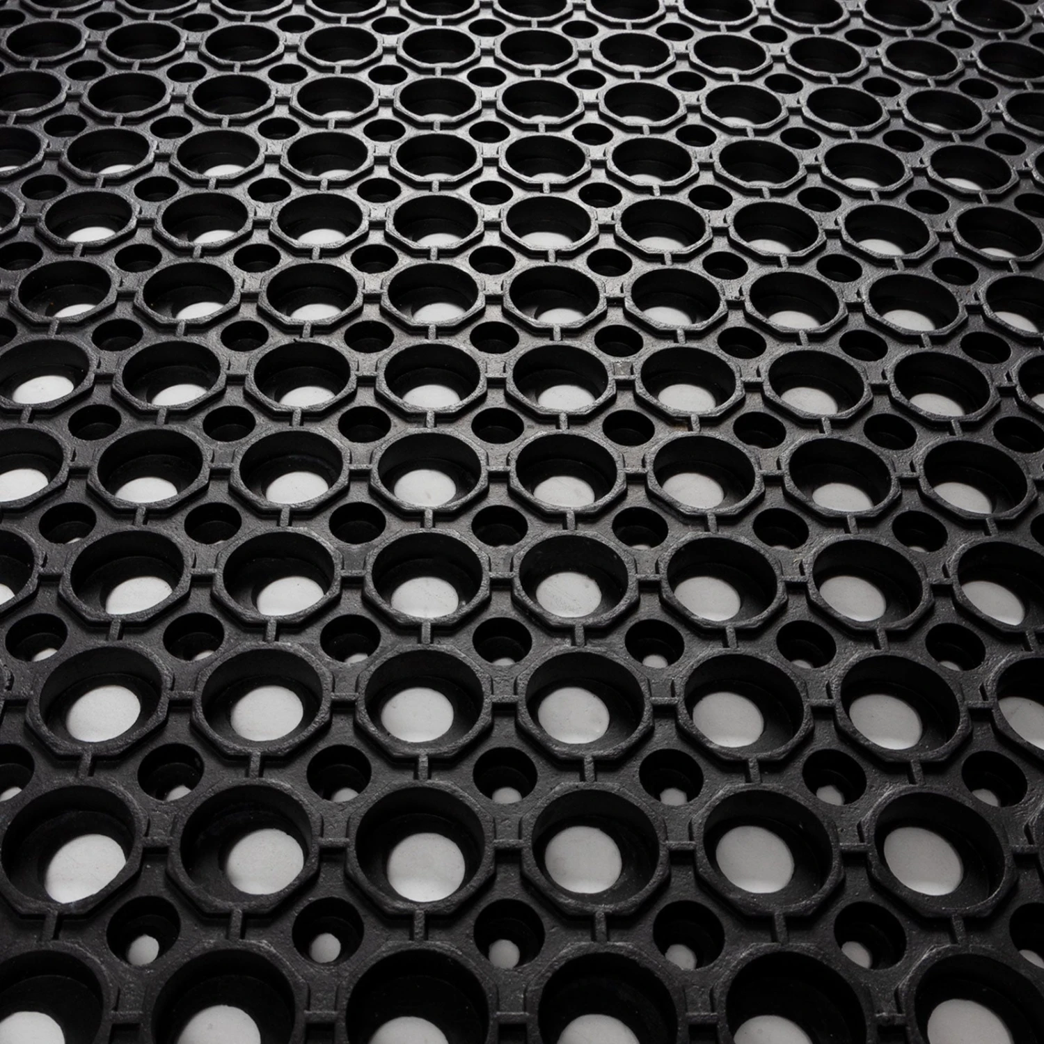 Gummi-Lochmatte | Arbeitsplatzmatte Aus Naturgummi | 90 X 150 Cm 7 Gummi-Lochmatte | Arbeitsplatzmatte Aus Naturgummi | 90 X 150 Cm – Bild 5