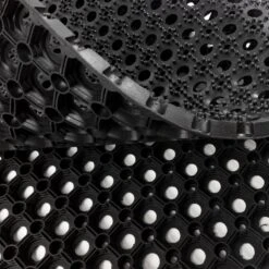 Gummi-Wabenmatte | Octo Door | 16 Oder 23 Mm Stärke 17 Gummi-Wabenmatte | Octo Door | 16 Oder 23 Mm Stärke -Floordirekt 26867 Gummi WabenmatteOctoDoor23mm 03 1600x1600 681042f0 e140 4536 b65e 890ae18bf7c0