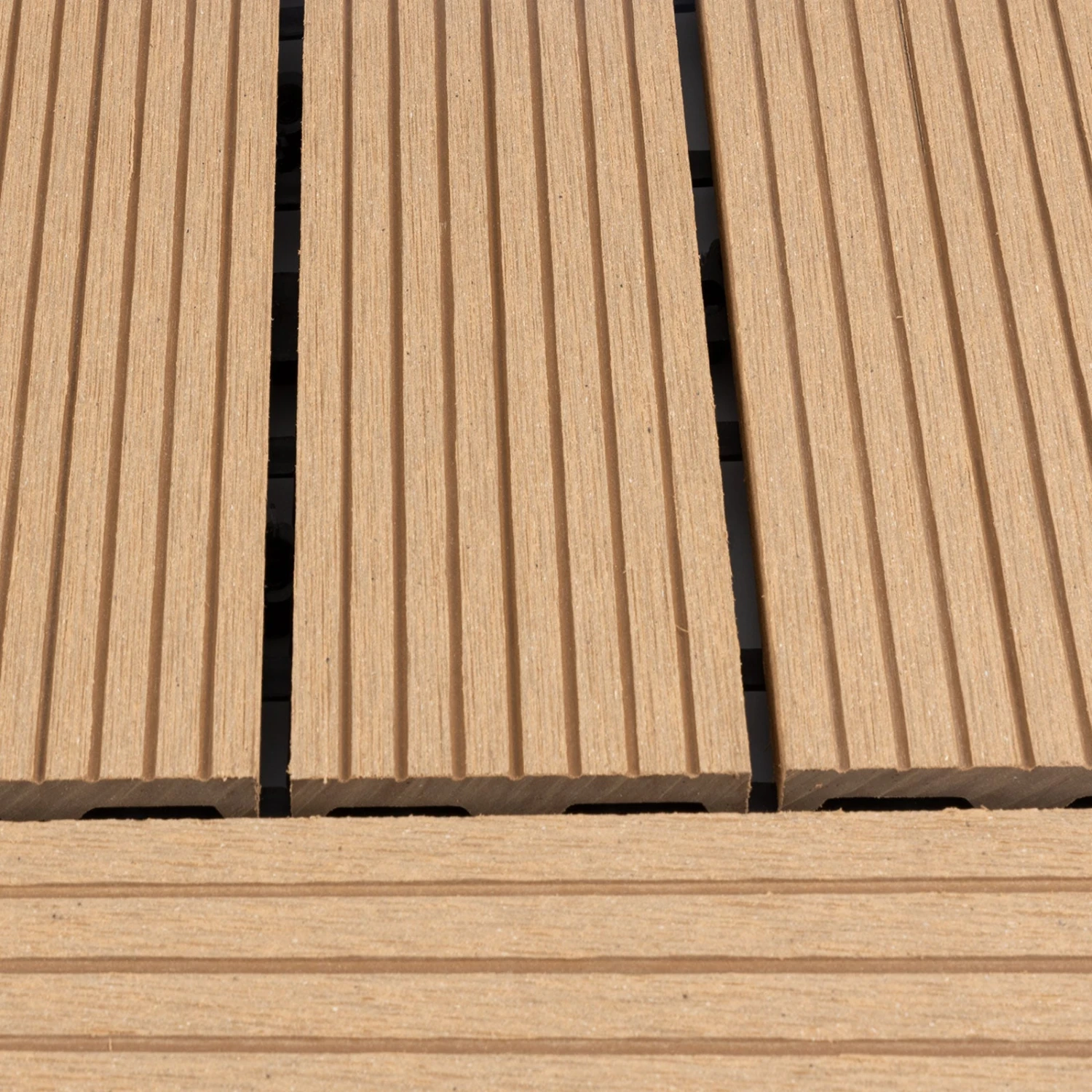 WPC-Terrassenfliese | Classic | Teak | 30 X 30 Cm 6 WPC-Terrassenfliese | Classic | Teak | 30 X 30 Cm – Bild 4