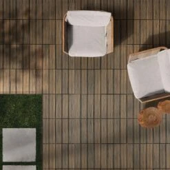 WPC-Terrassenfliese | Mix Teak | 30 X 30 Cm 20 WPC-Terrassenfliese | Mix Teak | 30 X 30 Cm -Floordirekt 27355 ZY T 001E WPC Tile with embossed wood grain 07 1600x1600 d7f8e692 a347 4f06 ad45 30288ad02d33