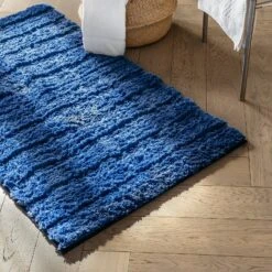 Badteppich | Shine | Modernes Design Der Badematte | Rutschhemmend 32 Badteppich | Shine | Modernes Design Der Badematte | Rutschhemmend -Floordirekt 27551 Shine 1600x1600 APPL Blau 02 1600x1600 637d9738 2c6c 460b b981 819a955b7bd3