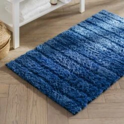 Badteppich | Shine | Modernes Design Der Badematte | Rutschhemmend 33 Badteppich | Shine | Modernes Design Der Badematte | Rutschhemmend -Floordirekt 27555 Shine 1600x1600 APPL Blau 03 1600x1600 d73f1264 a4a5 4922 8835 e096bae3f9e2