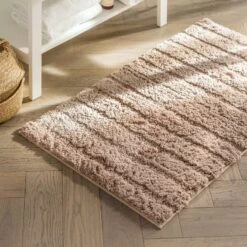 Badteppich | Shine | Modernes Design Der Badematte | Rutschhemmend 27 Badteppich | Shine | Modernes Design Der Badematte | Rutschhemmend -Floordirekt 27557 Shine 1600x1600 APPL Beige 03 1600x1600 c44b5841 3d79 4bc7 a59c a22436fc02ea