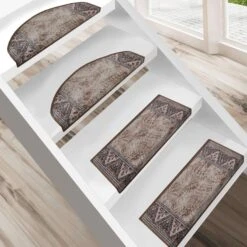 Stufenmatte Elota | Halbrund Und Rechteckig | Pflegeleichter Treppenschutz