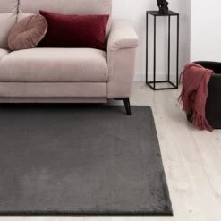 Hochflorteppich | Soft Paradise | Modernes Design | Für Wohnbereiche 36 Hochflorteppich | Soft Paradise | Modernes Design | Für Wohnbereiche -Floordirekt 27805 SOFT Paradise 1600x1600 APPL Dunkelgrau 01 1600x1600 e7b36797 697b 4266 881c e9bf9fdc44e0