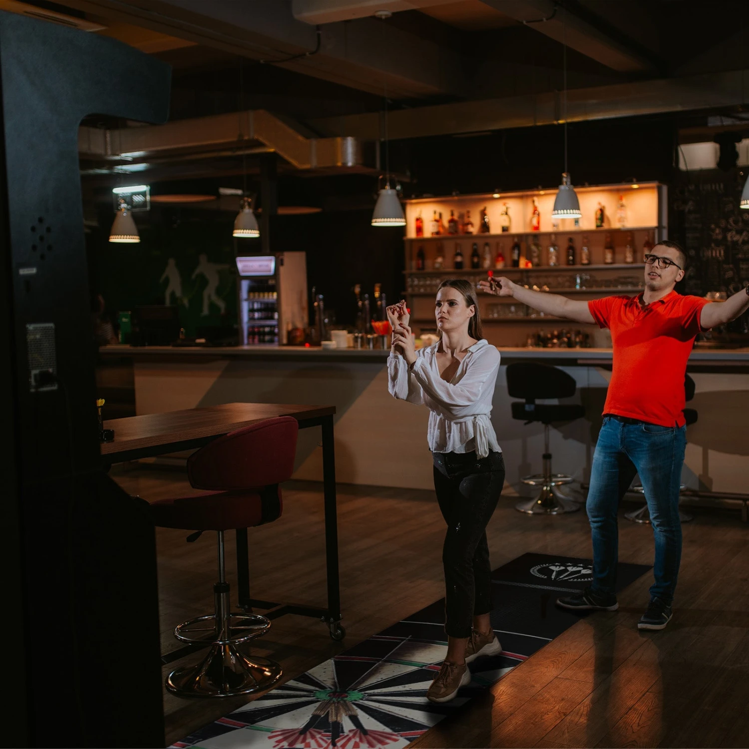 Dartmatte Mit Dart Oche | Offizieller Abstand | 100 % Polyamid | 60 X 300 Cm 7 Dartmatte Mit Dart Oche | Offizieller Abstand | 100 % Polyamid | 60 X 300 Cm – Bild 5