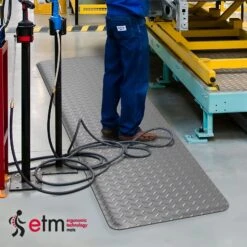 Anti-Ermüdungsmatte | Heavy-Duty Diamond | Ergonomische Arbeitsplatzmatte 18 Anti-Ermüdungsmatte | Heavy-Duty Diamond | Ergonomische Arbeitsplatzmatte -Floordirekt Anti Ermuedungsmatte Heavy Duty Diamond Doppellagig silber