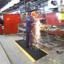 Anti-Ermüdungsmatte | Heavy-Duty Tire Tuff | Schwarz-Gelb | Doppellagig | Gelenkschonende Arbeitsplatzmatte 9 Anti-Ermüdungsmatte | Heavy-Duty Tire Tuff | Schwarz-Gelb | Doppellagig | Gelenkschonende Arbeitsplatzmatte -Floordirekt Anti Ermuedungsmatte Heavy DutyTierTuff schwarz gelb