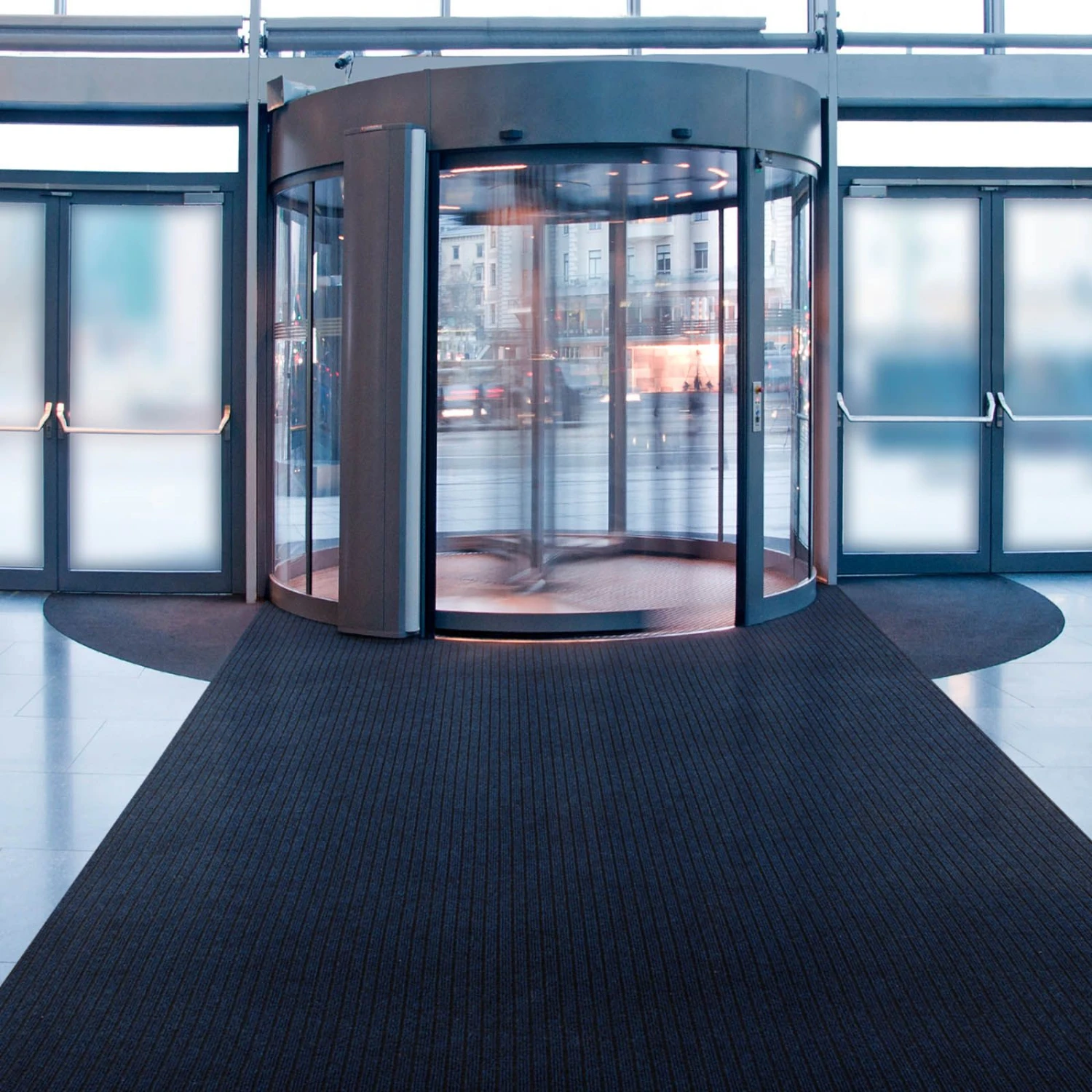 Event- Und Messeteppich Auf Maß | Atlas | Pflegeleichter Gangläufer | Vielseitig Einsetzbarer Bodenbelag 3 Event- Und Messeteppich Auf Maß | Atlas | Pflegeleichter Gangläufer | Vielseitig Einsetzbarer Bodenbelag