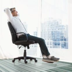 Teppich-Bodenschutzmatte | Vinyl | Belastbarkeit Bis 350 Kg 11 Teppich-Bodenschutzmatte | Vinyl | Belastbarkeit Bis 350 Kg -Floordirekt Bodenschutzmatte transparent anwendungdbild 02 tb