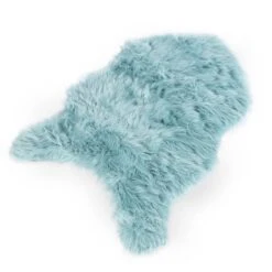 Kunstfell Nelly | Flauschiges Dekofell | Individuell Einsetzbar | In Verschiedenen Farben 41 Kunstfell Nelly | Flauschiges Dekofell | Individuell Einsetzbar | In Verschiedenen Farben -Floordirekt Fakelongwoolsheepskinrug DuckEgg 01.2