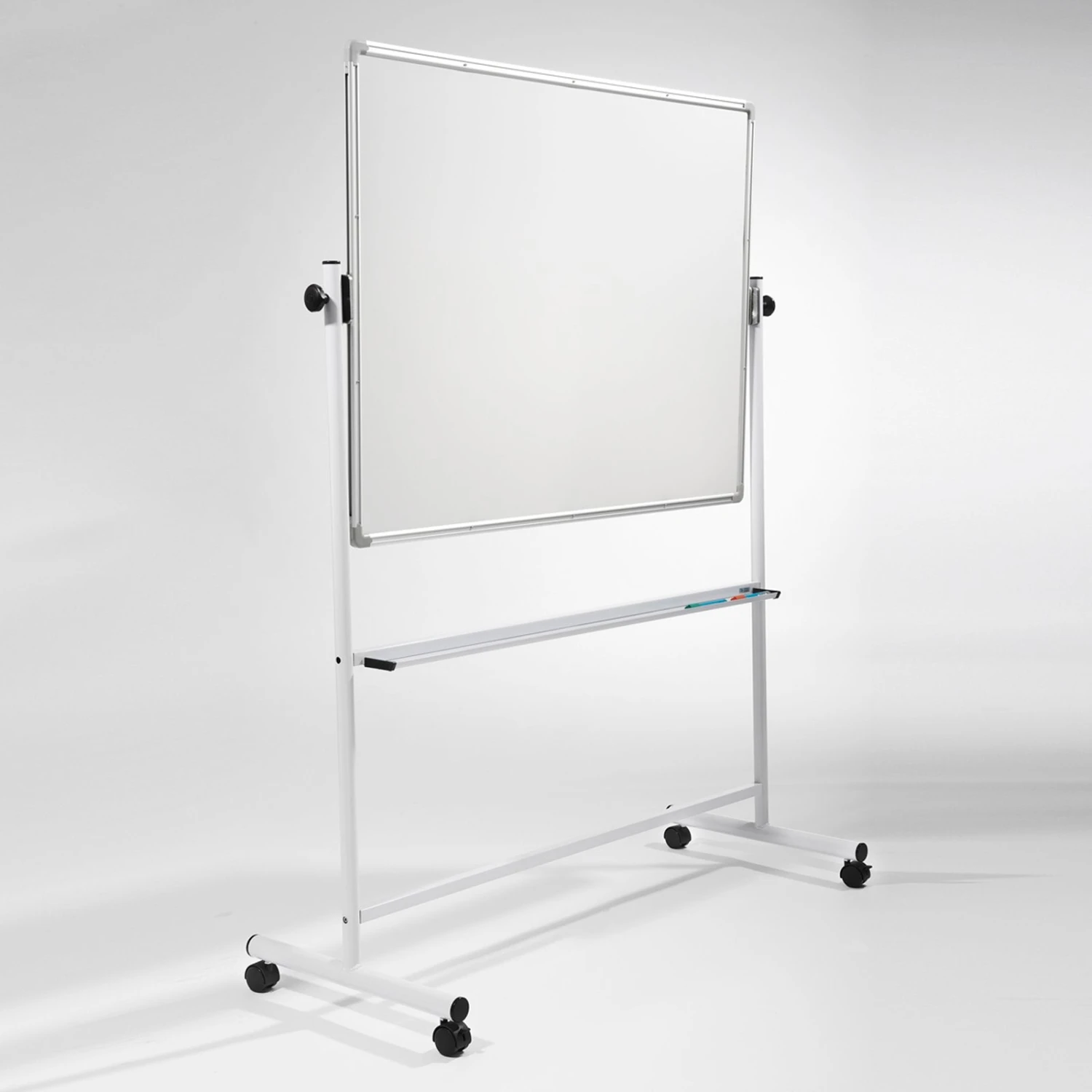 Whiteboard Speziallackiert | Mobil & Drehbar | Freistehend 8 Whiteboard Speziallackiert | Mobil & Drehbar | Freistehend – Bild 6