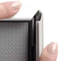 Wechselrahmen Opti-Clic | Rahmenbreite: 14 Mm | Größen A4 Bis A6 15 Wechselrahmen Opti-Clic | Rahmenbreite: 14 Mm | Größen A4 Bis A6 -Floordirekt Opti Clic 13 1c6e0942 3d20 40b0 8024 e94c4ac90a51