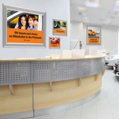 Wechselrahmen Opti-Clic | Rahmenbreite: 14 Mm | Größen A4 Bis A6 19 Wechselrahmen Opti-Clic | Rahmenbreite: 14 Mm | Größen A4 Bis A6 -Floordirekt Opti Clic Autohaus 3