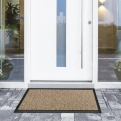 Schmutzfangmatte SKY Performa | Antistatisch | Für Innen & Außen 33 Schmutzfangmatte SKY Performa | Antistatisch | Für Innen & Außen -Floordirekt Schmutzfangmatte SKY Performa Antistatisch In 5 Farben Application image private entrance Ocker Schwarz