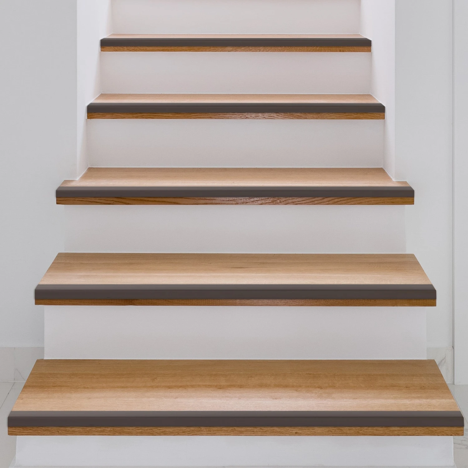 Stufenkantenprofil Integral | Form: L | Selbstklebend 7 Stufenkantenprofil Integral | Form: L | Selbstklebend – Bild 5