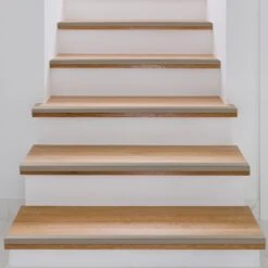 Stufenkantenprofil Integral | Form: L | Selbstklebend 29 Stufenkantenprofil Integral | Form: L | Selbstklebend -Floordirekt Stufenkantenprofil Integral champagner 03