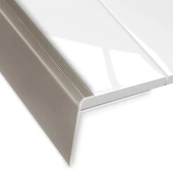 Stufenkantenprofil Safety | F-Form | In Verschiedenen Längen 26 Stufenkantenprofil Safety | F-Form | In Verschiedenen Längen -Floordirekt Stufenkantenprofil Safety bonzehell 03