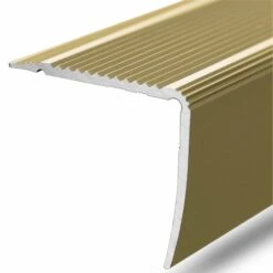 Stufenkantenprofil Integral | Form: L | Vorgebohrt 39 Stufenkantenprofil Integral | Form: L | Vorgebohrt -Floordirekt Treppenwinkel Gold 1 9663fe73 2192 4ed5 8dd8 f4b0fc07a911