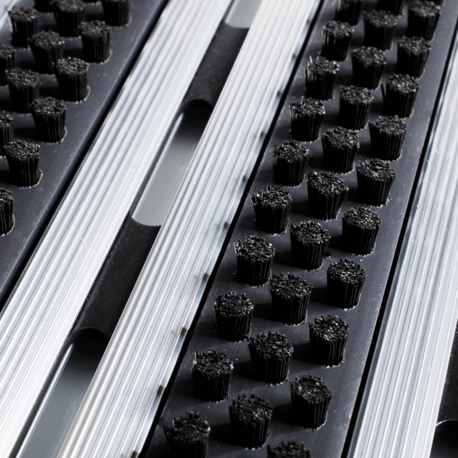 Alu-Türmatte | Profi Brush Slim | Extra Flach | Mit Bürsten 5 Alu-Türmatte | Profi Brush Slim | Extra Flach | Mit Bürsten – Bild 3