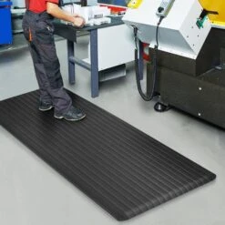 Anti-Ermüdungsmatte | Heavy-Duty Ripp | Doppellagig | Stehmatte Für Den Arbeitsplatz 15 Anti-Ermüdungsmatte | Heavy-Duty Ripp | Doppellagig | Stehmatte Für Den Arbeitsplatz -Floordirekt anti ermudungsmatte heavy duty ripp doppellagig 3 farben 3 grossen 880452