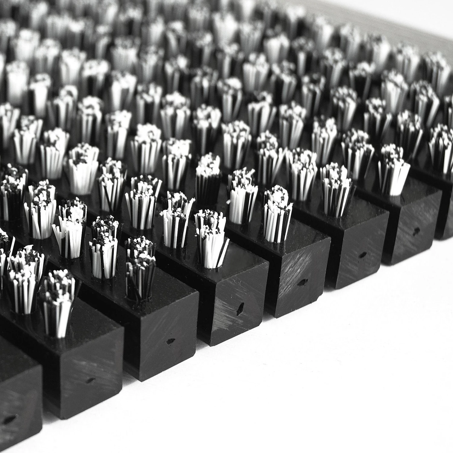 Fußmatte | Profi Brush | Schmutzfangmatte Mit Alu-Rahmen 7 Fußmatte | Profi Brush | Schmutzfangmatte Mit Alu-Rahmen – Bild 5